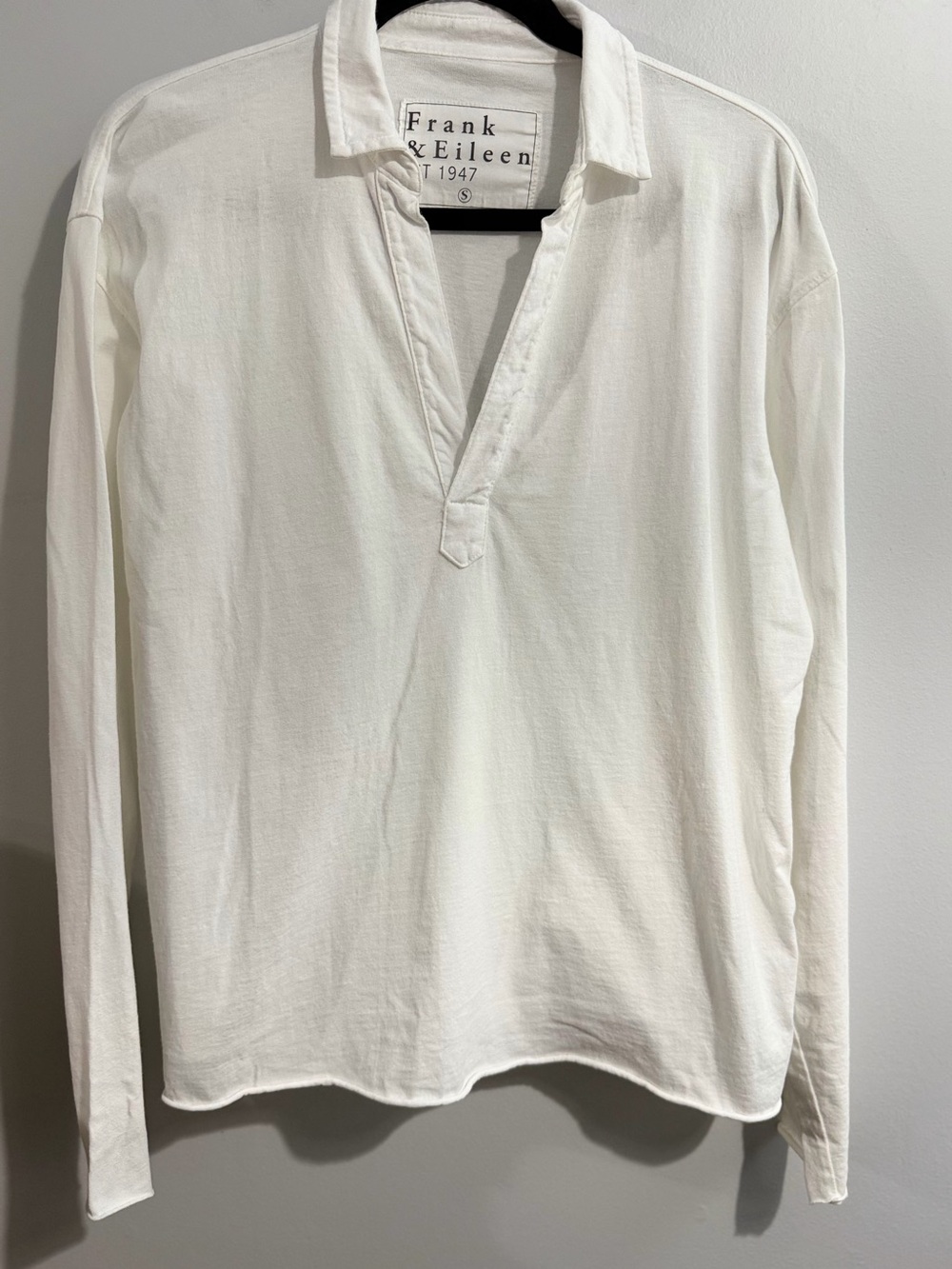 Frank & Eileen Patrick Popover Henley White Women’s Size S - Picture 3 of 5
